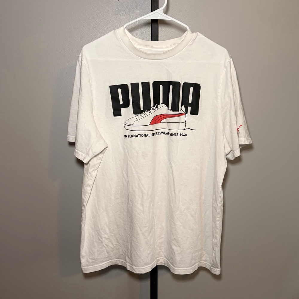 Men's PUMA White Short Sleeve Tee with Red Stripe, XL‎